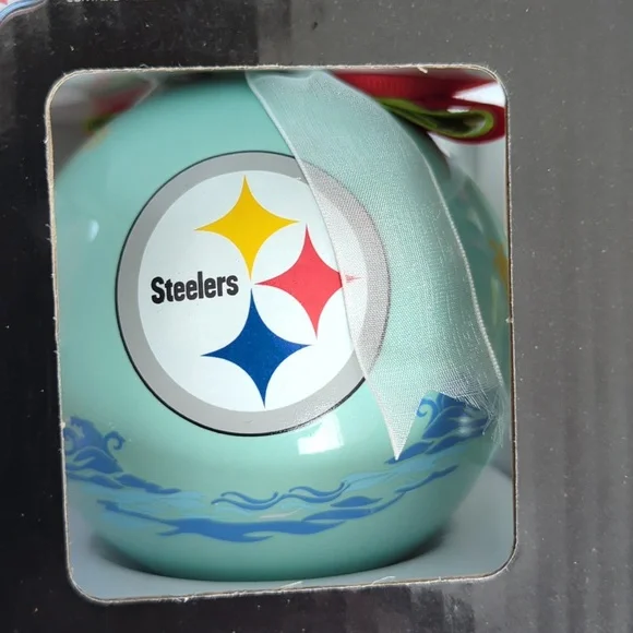 Pittsburgh Steelers Margaritaville Beach Scene Ornament - Picture 2 of 3